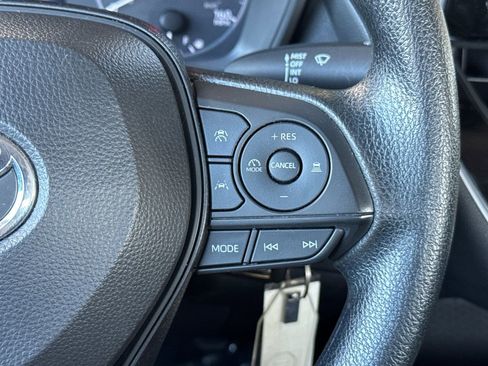Certified 2024 Toyota Corolla LE image 28