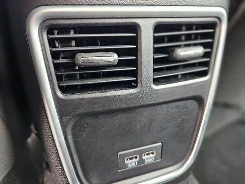 Used 2021 Dodge Charger SXT image 28