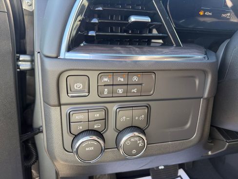 New 2026 Chevrolet Suburban LS w/ LPO, Dark Essentials Package image 31