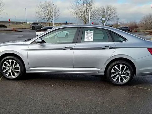 Used 2024 Volkswagen Jetta S image 5