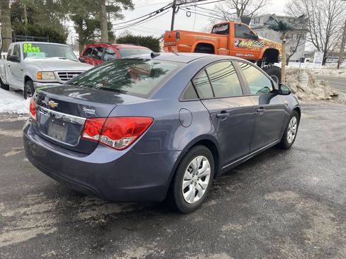 Used 2014 Chevrolet Cruze LS image 7