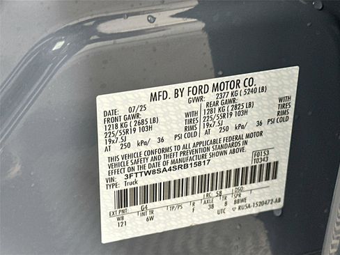 New 2025 Ford Maverick Lariat w/ Black Appearance Package image 32