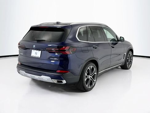 Used 2026 BMW X5 xDrive50e w/ Climate Comfort Package AWD/4WD image 5