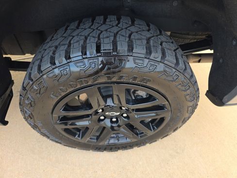 Used 2023 Chevrolet Silverado 1500 RST image 8