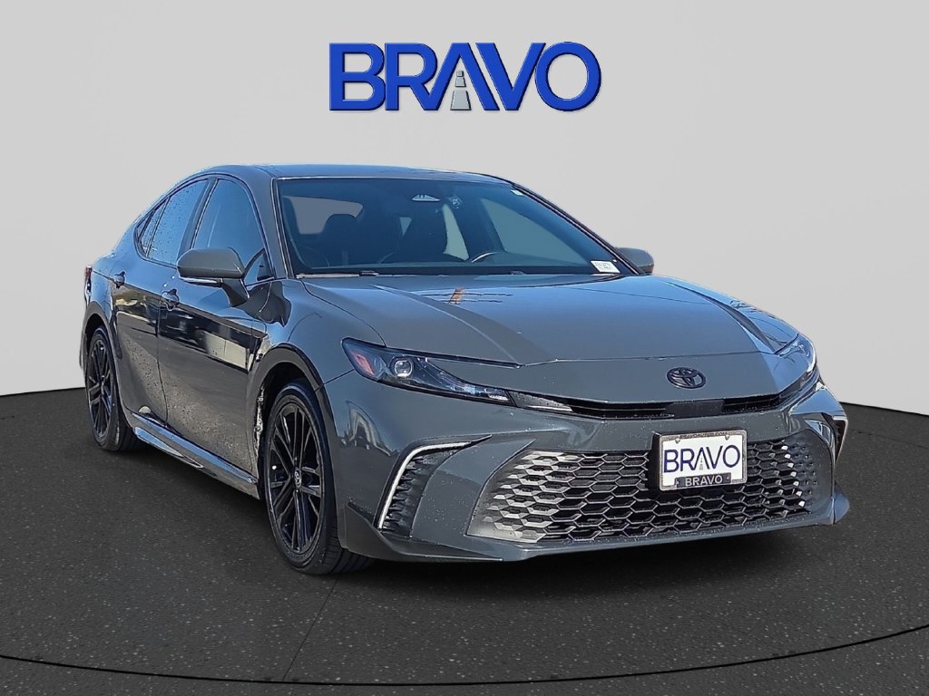 Used 2025 Toyota Camry SE FWD image 6
