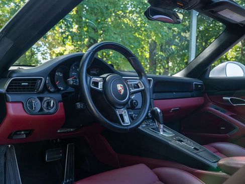 Certified 2018 Porsche 911 Targa 4 GTS image 4