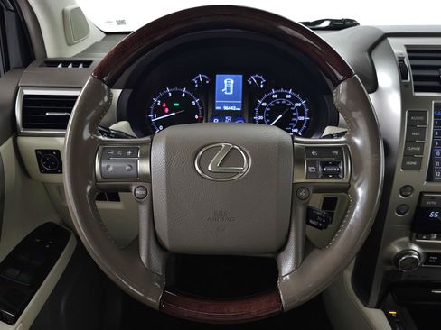 Used 2017 Lexus GX 460 Premium w/ Premium Package AWD/4WD image 17