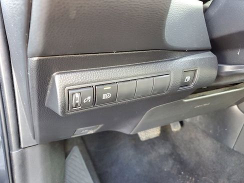 Used 2024 Toyota Corolla LE image 11