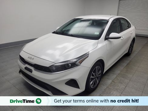 Used 2023 Kia Forte LXS image 1