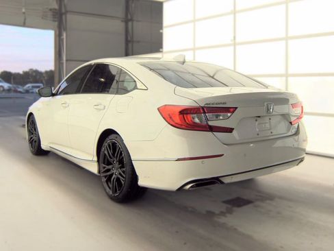 Used 2021 Honda Accord Touring image 5