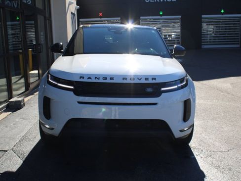 Used 2024 Land Rover Range Rover Evoque S image 3