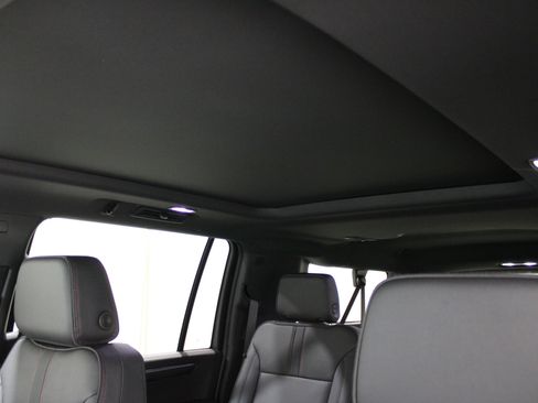 Used 2026 Chevrolet Suburban RST w/ RST Capability Package image 26