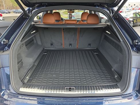 New 2026 Audi Q8 Prestige image 12