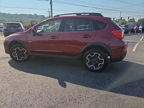 Used 2014 Subaru Crosstrek 2.0i Limited AWD/4WD image 4