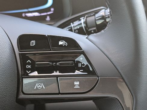 New 2026 Hyundai Elantra SEL Sport Premium FWD image 28