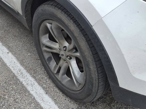Used 2012 Ford Explorer Limited FWD image 3