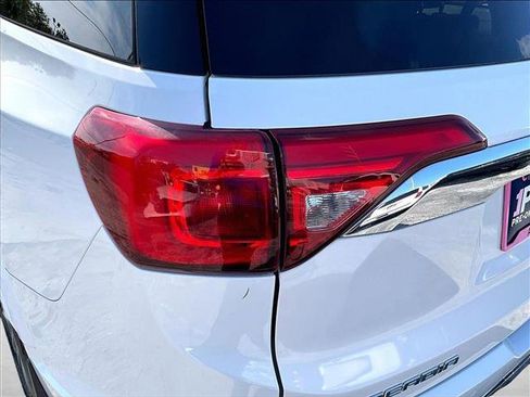 Used 2019 GMC Acadia Denali w/ Technology Package image 29