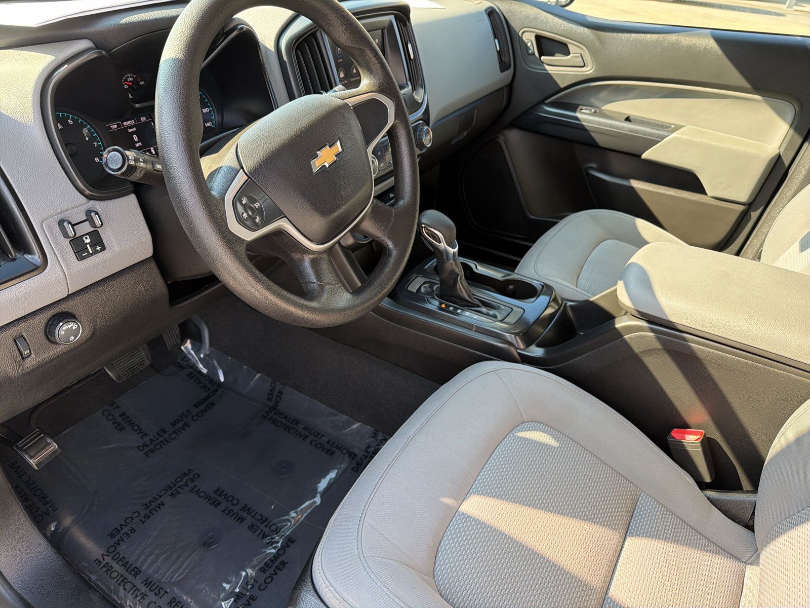 Used 2022 Chevrolet Colorado W/T w/ Custom Special Edition RWD image 11