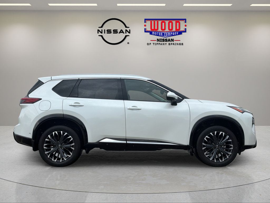 Certified 2024 Nissan Rogue Platinum w/ Platinum Premium Package AWD/4WD image 2