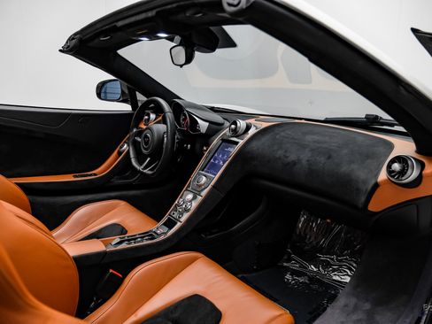 Used 2013 McLaren MP4-12C Spider image 53