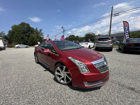 Used 2014 Cadillac ELR w/ Luxury Package FWD image 4