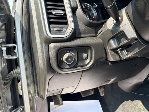 Used 2022 RAM 2500 Big Horn AWD/4WD image 25