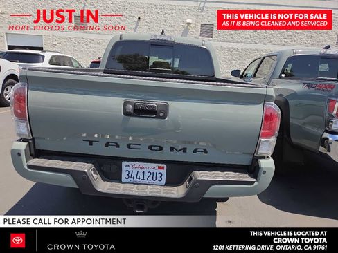 Used 2023 Toyota Tacoma TRD Off-Road w/ Technology Package RWD image 5