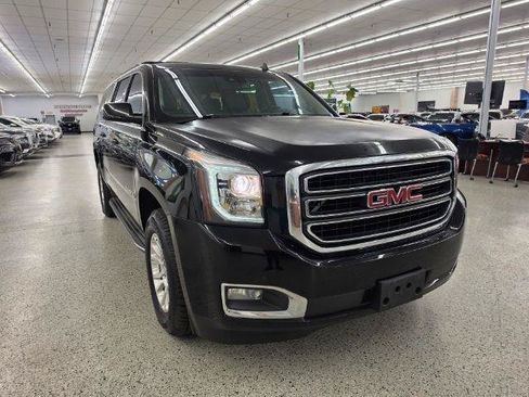 Used 2015 GMC Yukon XL SLT w/ Open Road Package AWD/4WD image 3