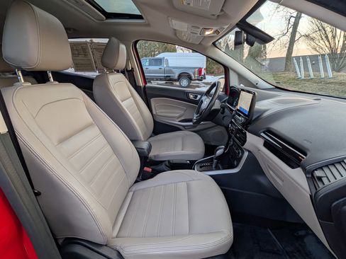 Used 2021 Ford EcoSport Titanium image 12