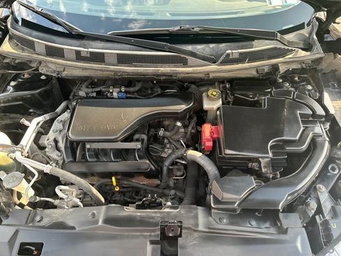 Used 2020 Nissan Rogue Sport SV image 21