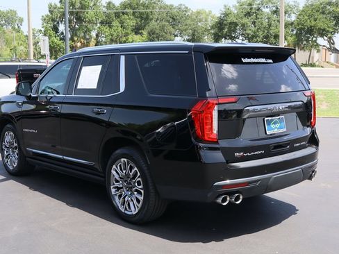 Certified 2023 GMC Yukon Denali Ultimate AWD/4WD image 7