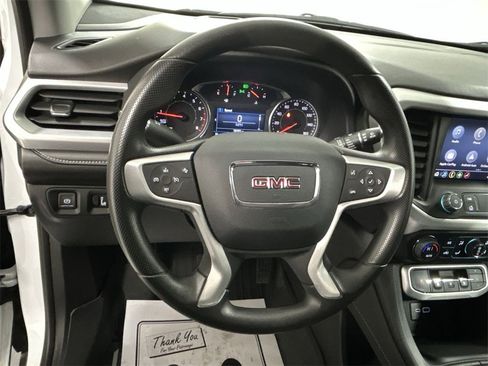 Certified 2023 GMC Acadia SLE w/ Driver Convenience Package image 14