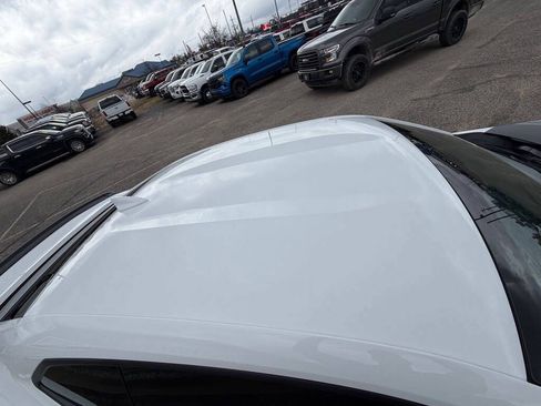 Used 2020 Chevrolet Camaro SS RWD image 10