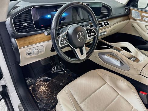 Used 2023 Mercedes-Benz GLS 450 4MATIC image 19