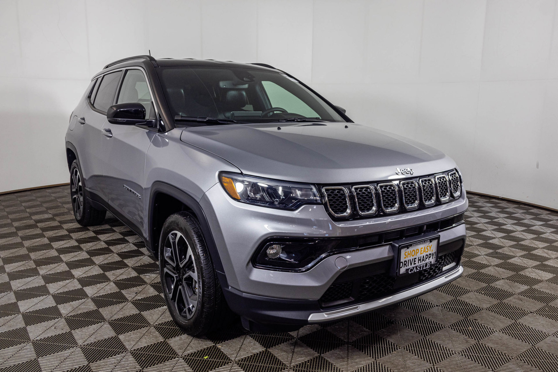 Used 2023 Jeep Compass Limited AWD/4WD image 13