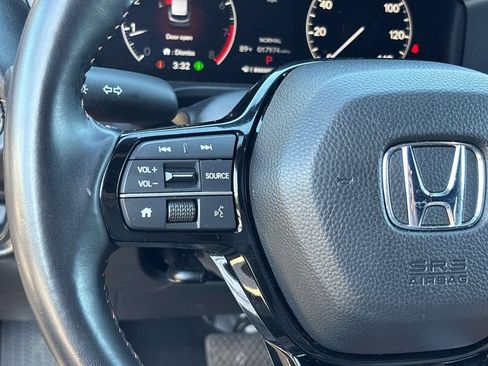 Used 2025 Honda HR-V Sport image 18