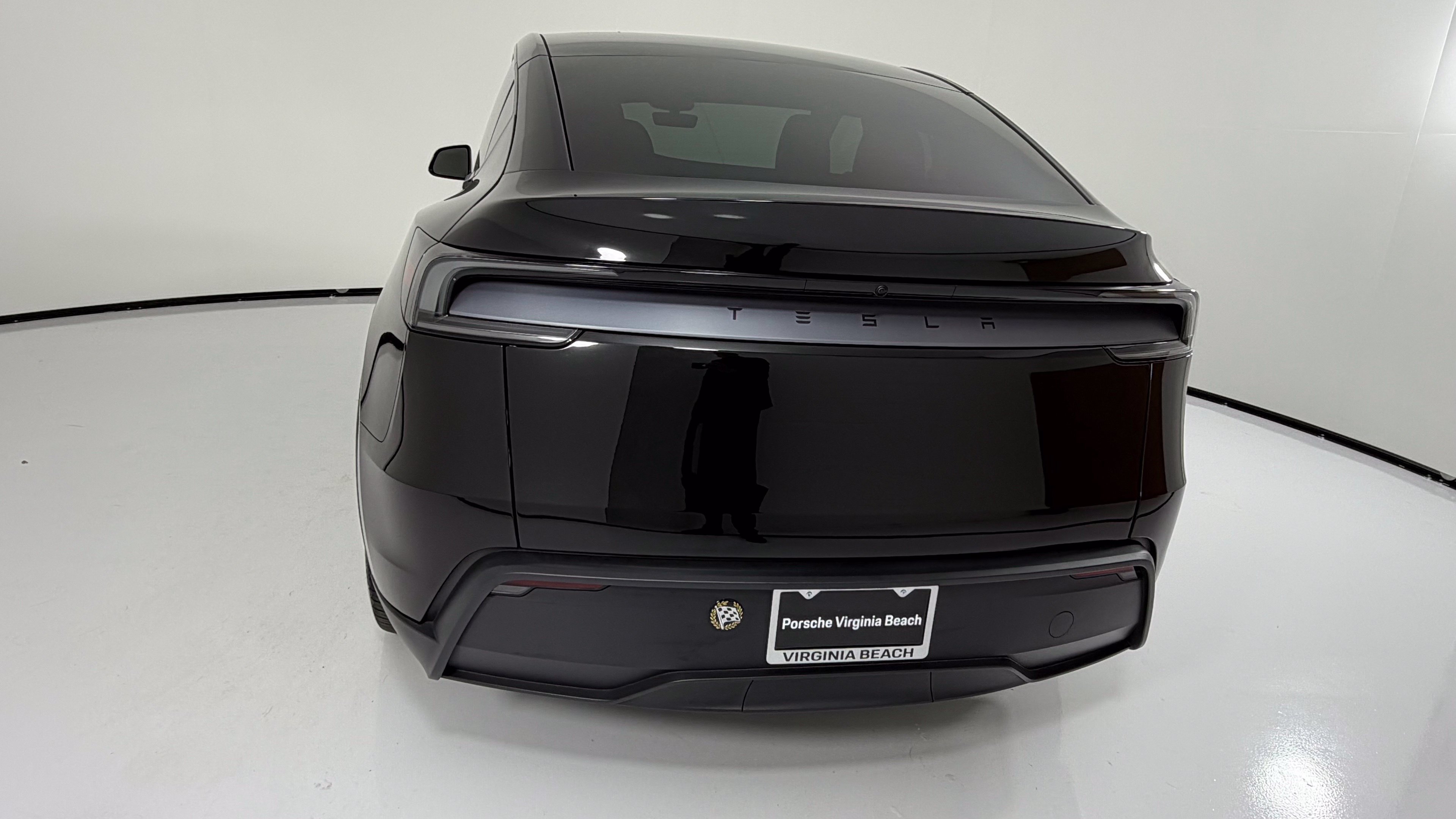 Used 2026 Tesla Model Y Long Range RWD image 11