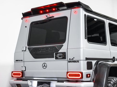 Used 2017 Mercedes-Benz G 550 Squared image 7