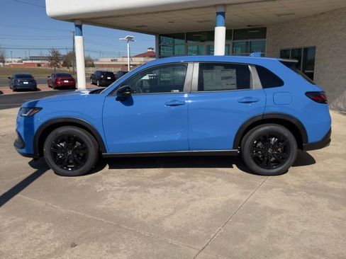 New 2026 Honda HR-V Sport image 2