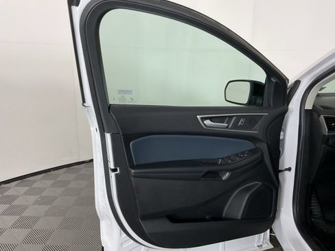 Used 2024 Ford Edge SEL w/ Sport Appearance Package AWD/4WD image 12