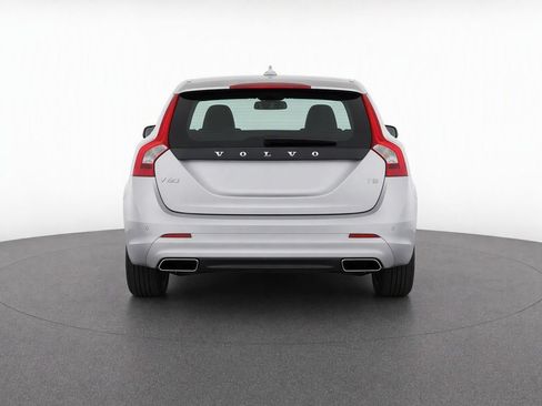 Used 2015 Volvo V60 T5 Premier FWD image 7