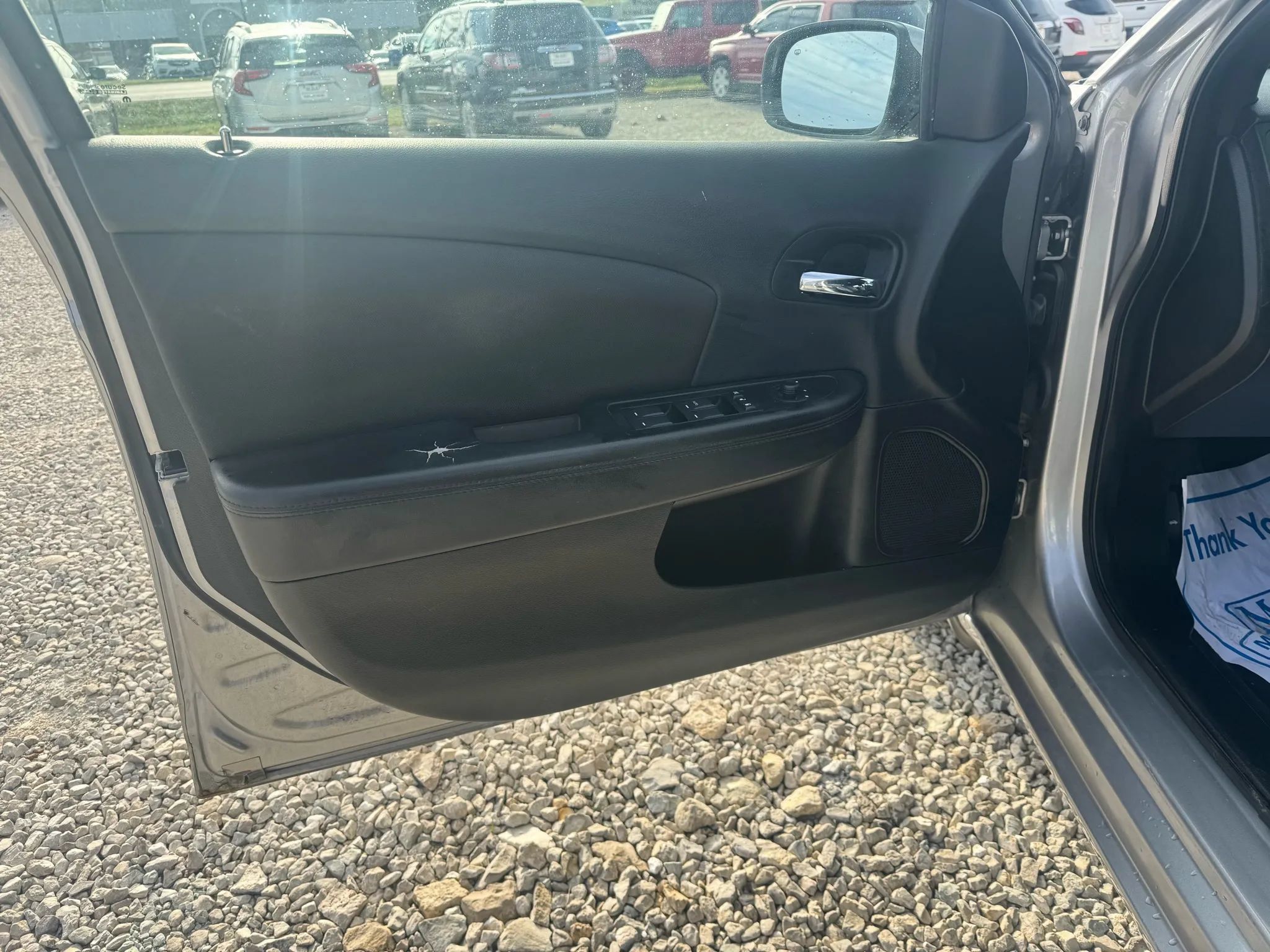 Used 2013 Chrysler 200 Touring FWD image 9