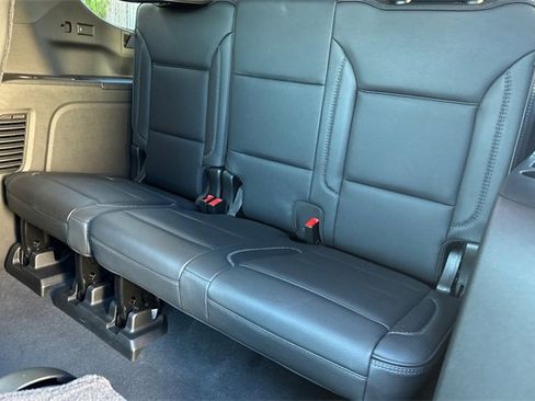 Used 2021 GMC Yukon XL Denali w/ Denali Premium Package image 20