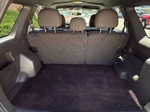 Used 2012 Ford Escape XLT FWD image 34