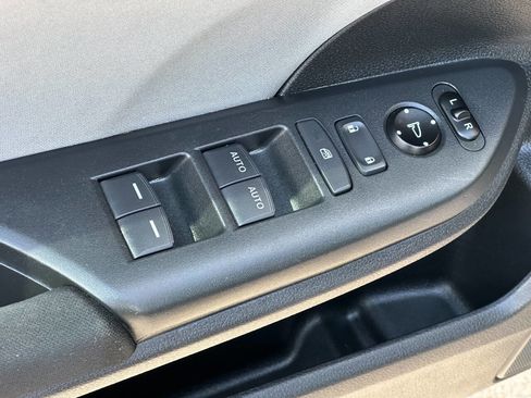 Used 2020 Honda Civic EX image 11