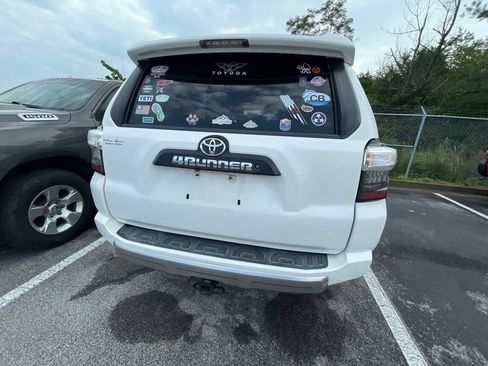 Used 2015 Toyota 4Runner Trail Premium AWD/4WD image 12