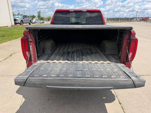 Used 2024 GMC Sierra 1500 SLT w/ X31 Off-Road Package AWD/4WD image 6