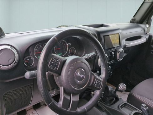 Used 2014 Jeep Wrangler Unlimited Sahara w/ Dual Top Group image 8