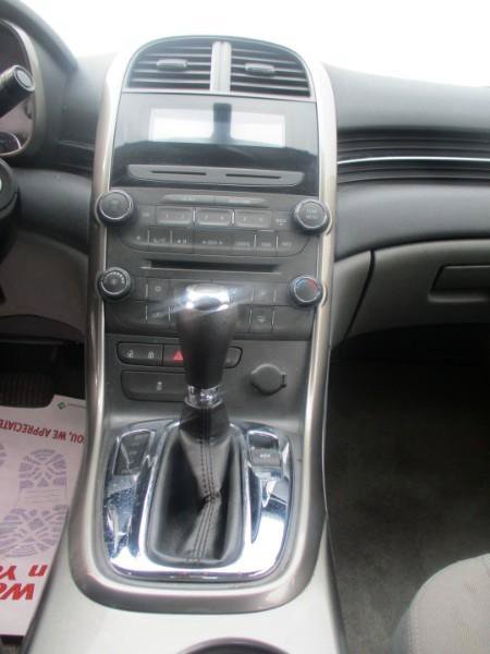 Used 2013 Chevrolet Malibu LS w/ Protection Package FWD image 11
