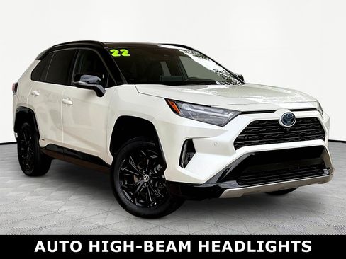 Used 2022 Toyota RAV4 XSE AWD/4WD image 3